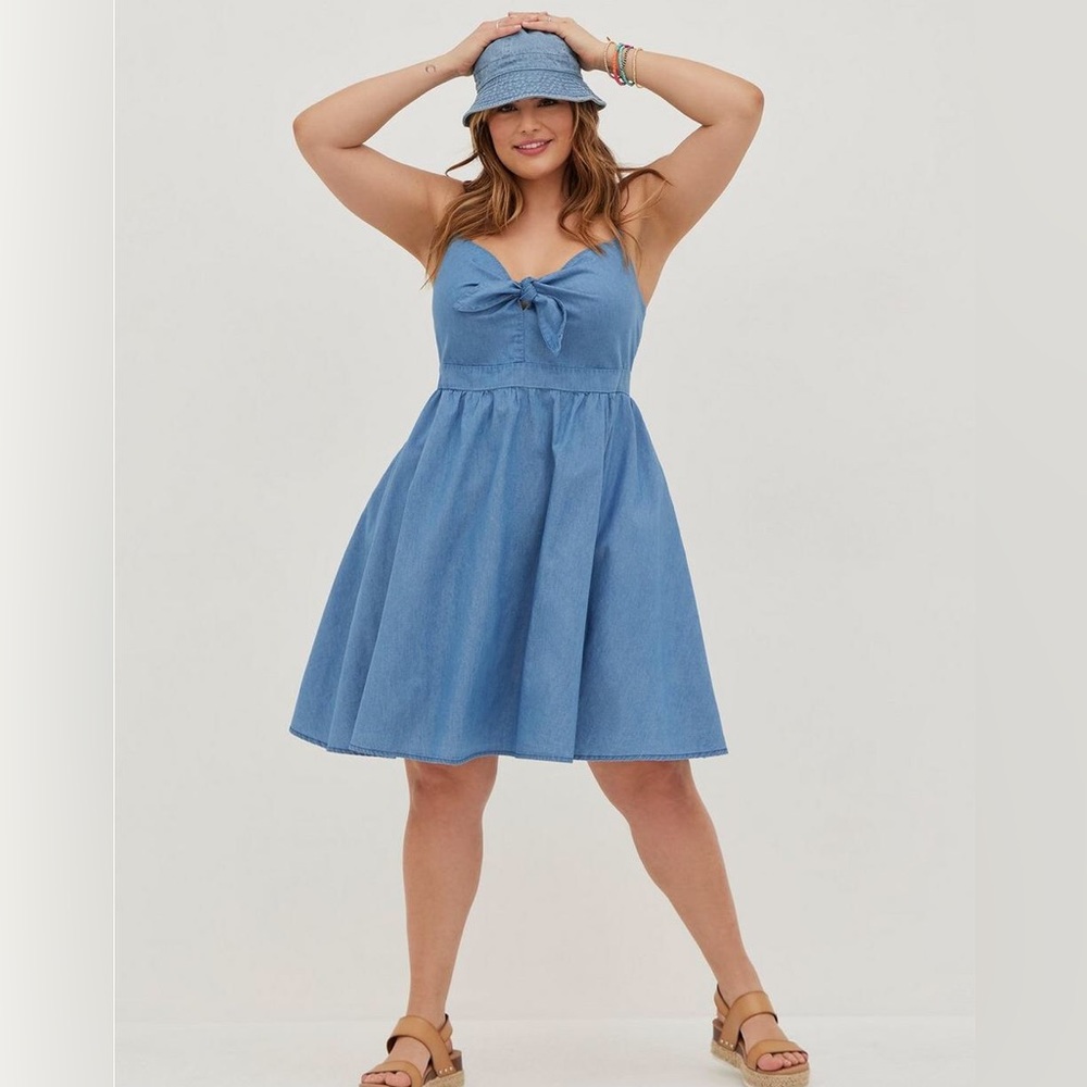 Torrid Chambray Tie front Skater dress 2/ 2X